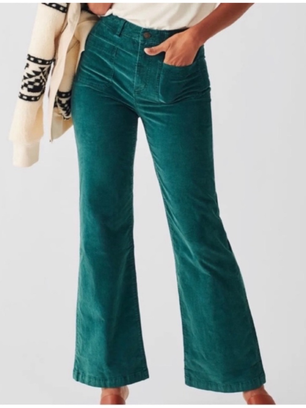 Faherty 25 Pants Stretch Corduroys patch pockets flare leg in green NWT